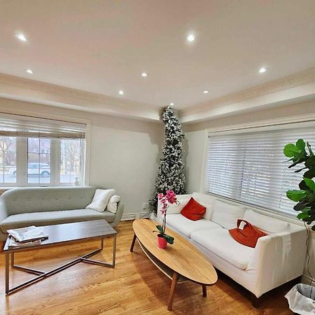 Beautiful Room At Yonge And Sheppard And North York Centre Τορόντο Εξωτερικό φωτογραφία